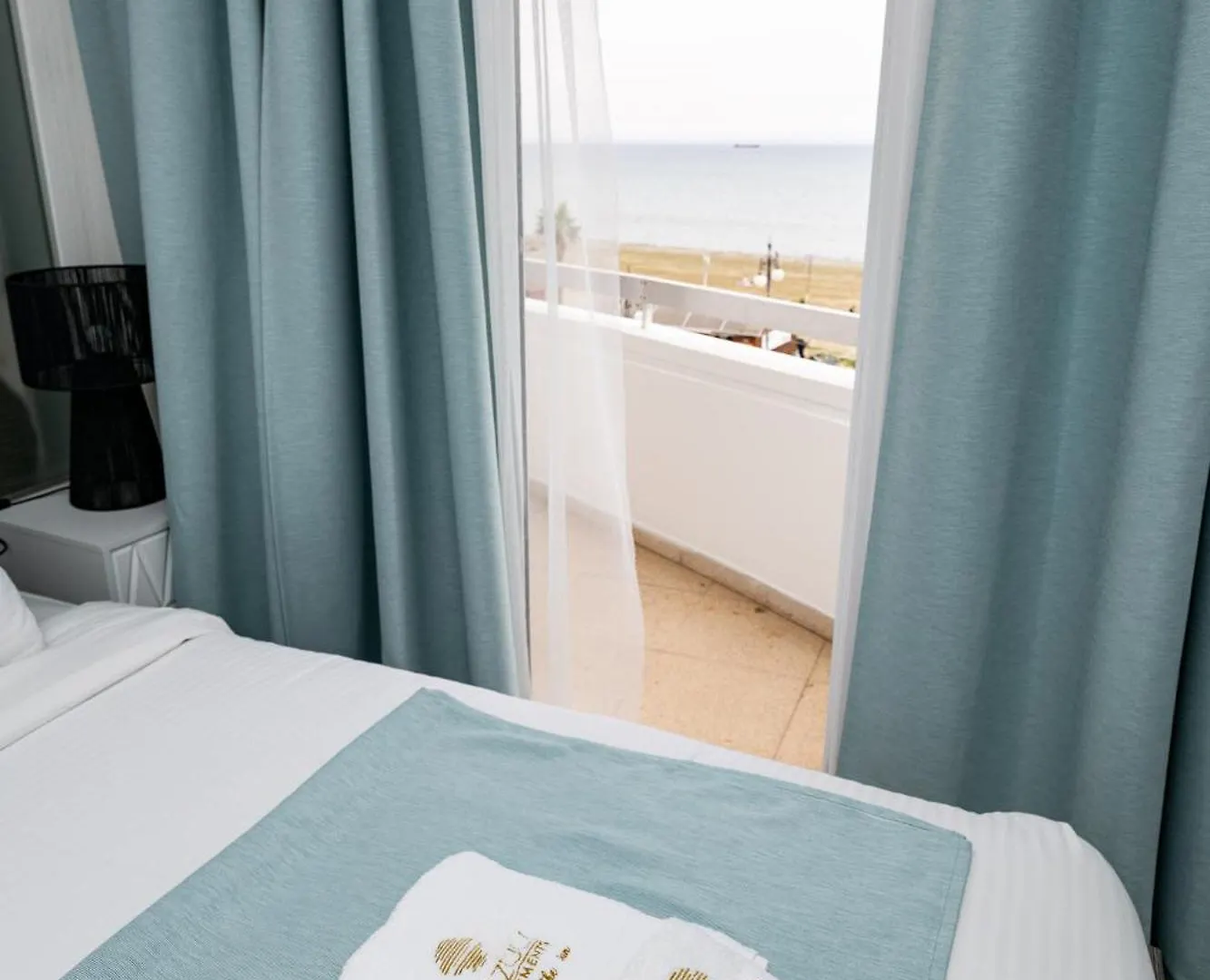 Lazuli Sea View Beachfront Ap 21 Larnaca Apartament