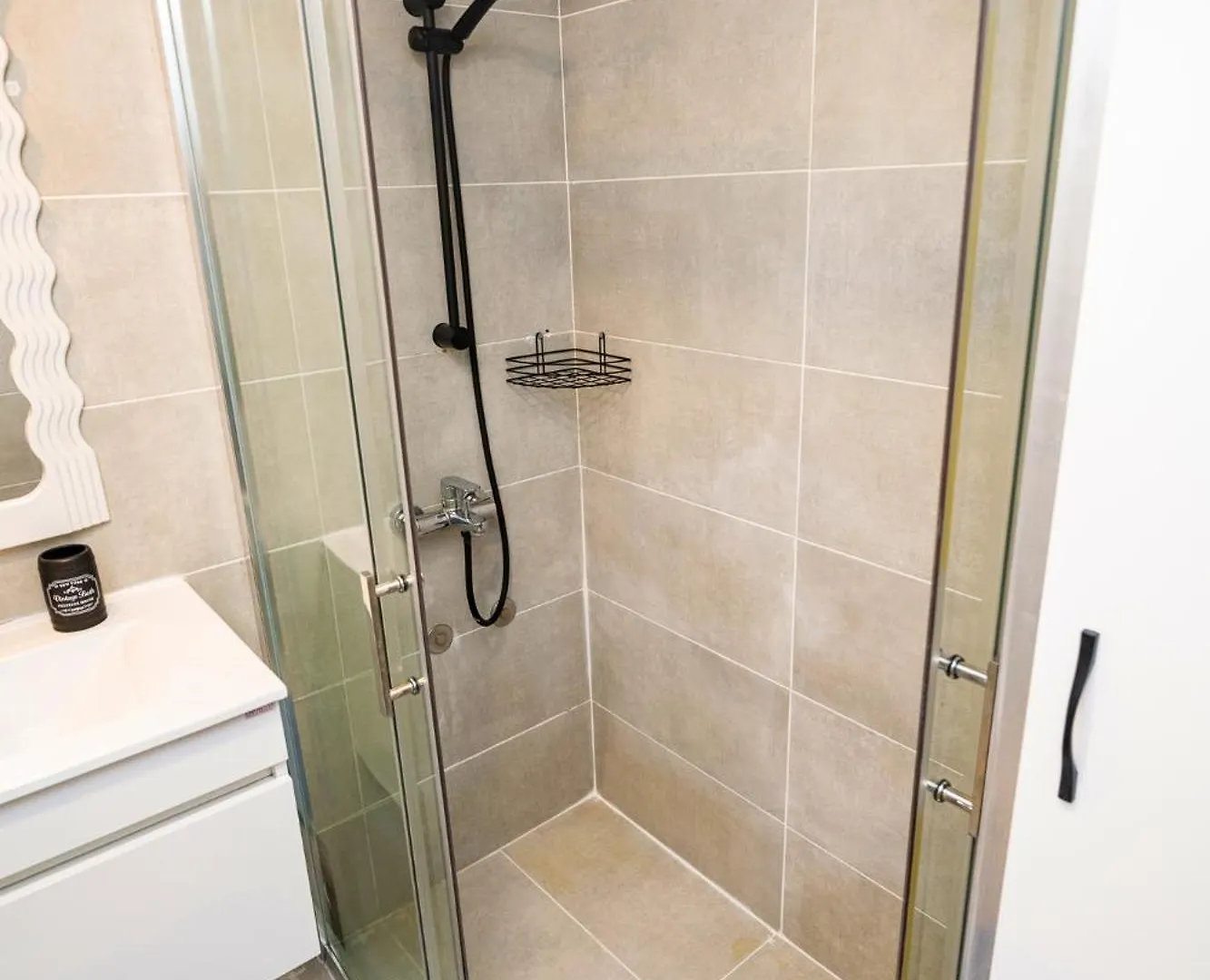 Lazuli Sea View Beachfront Ap 21 Lárnaca Chipre