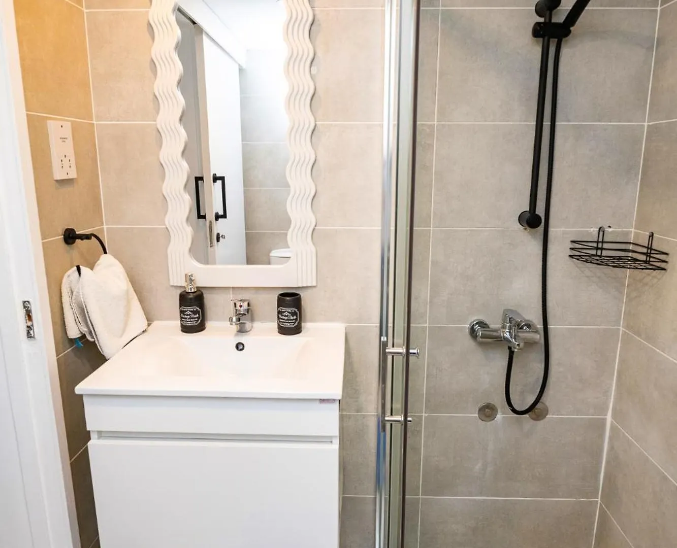 Lazuli Sea View Beachfront Ap 21 Larnaca 0*,  Cyprus